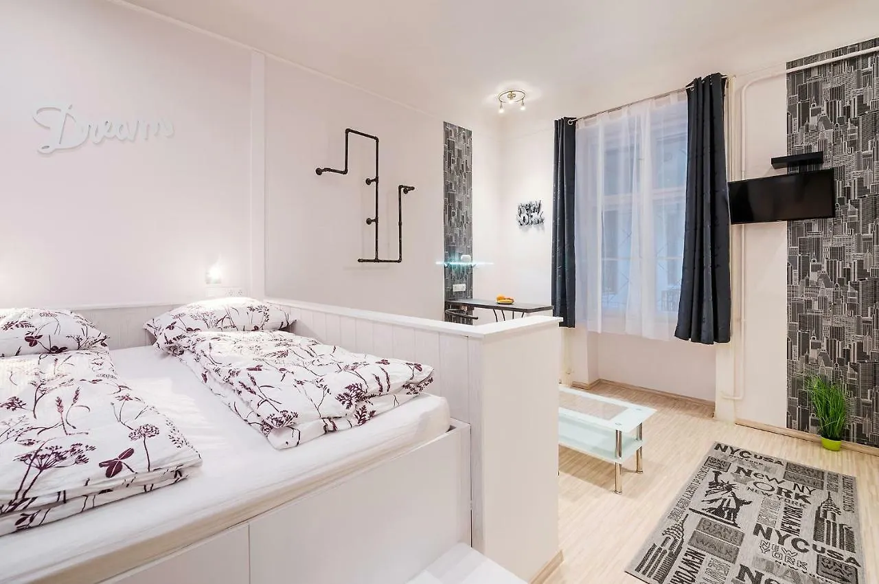 Free Parking, Quiet Design Flat In The Centre Apartment Budapest Hungary